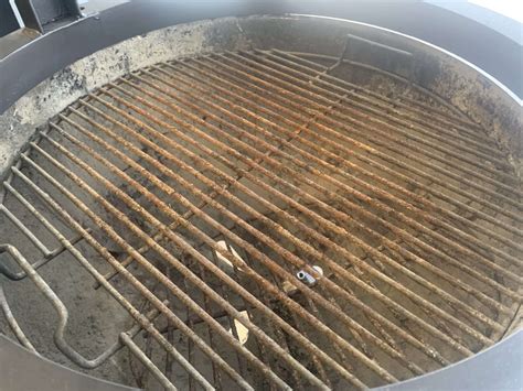 how to keep gas grill burners from rusting